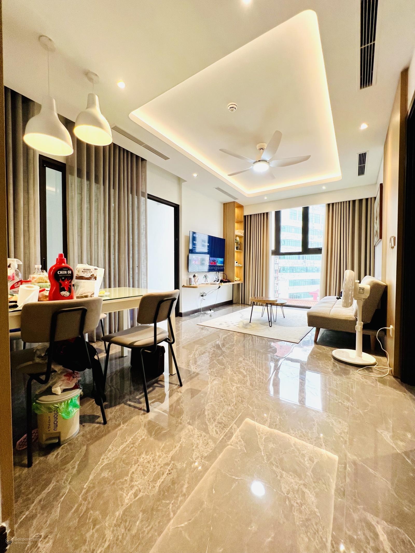 Bán chung cư cao cấp view hồ miracle 8 nguyên hồng, đống đa. 75m 2pn .12,78 tỷ