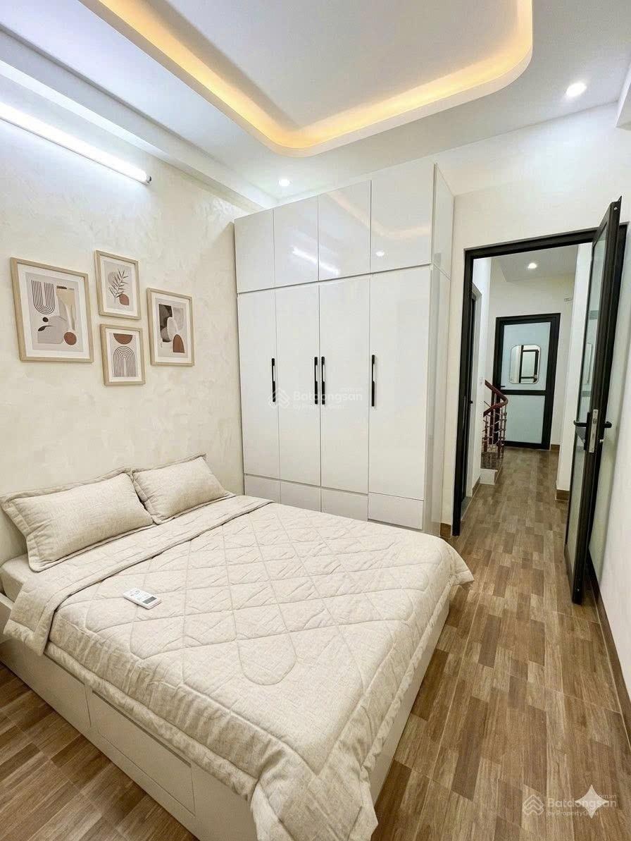 Bán nhà Cổ Nhuế - 20m ra phố - ôtô đỗ cửa - nhà dân xây chắc chắn - Hơn 7 tỷ