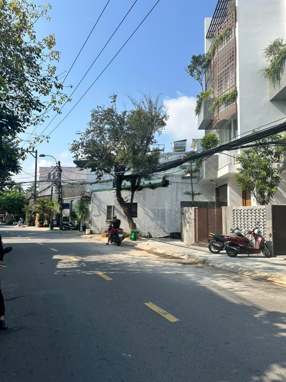 Bán đất tặng kèm nhà mặt tiền đường phó đức chính gân vương thừa vũ,sơn trà, đà nẵng.