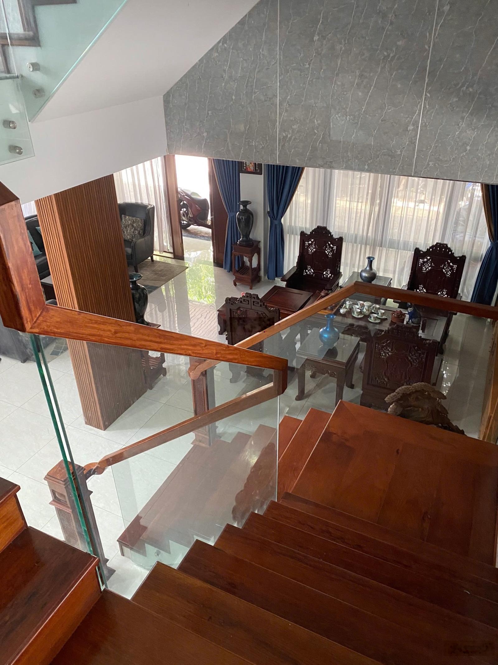 Bán biệt thự 4 tầng mặt tiền đường Thanh Thuỷ - Gọi Đàm Tiến