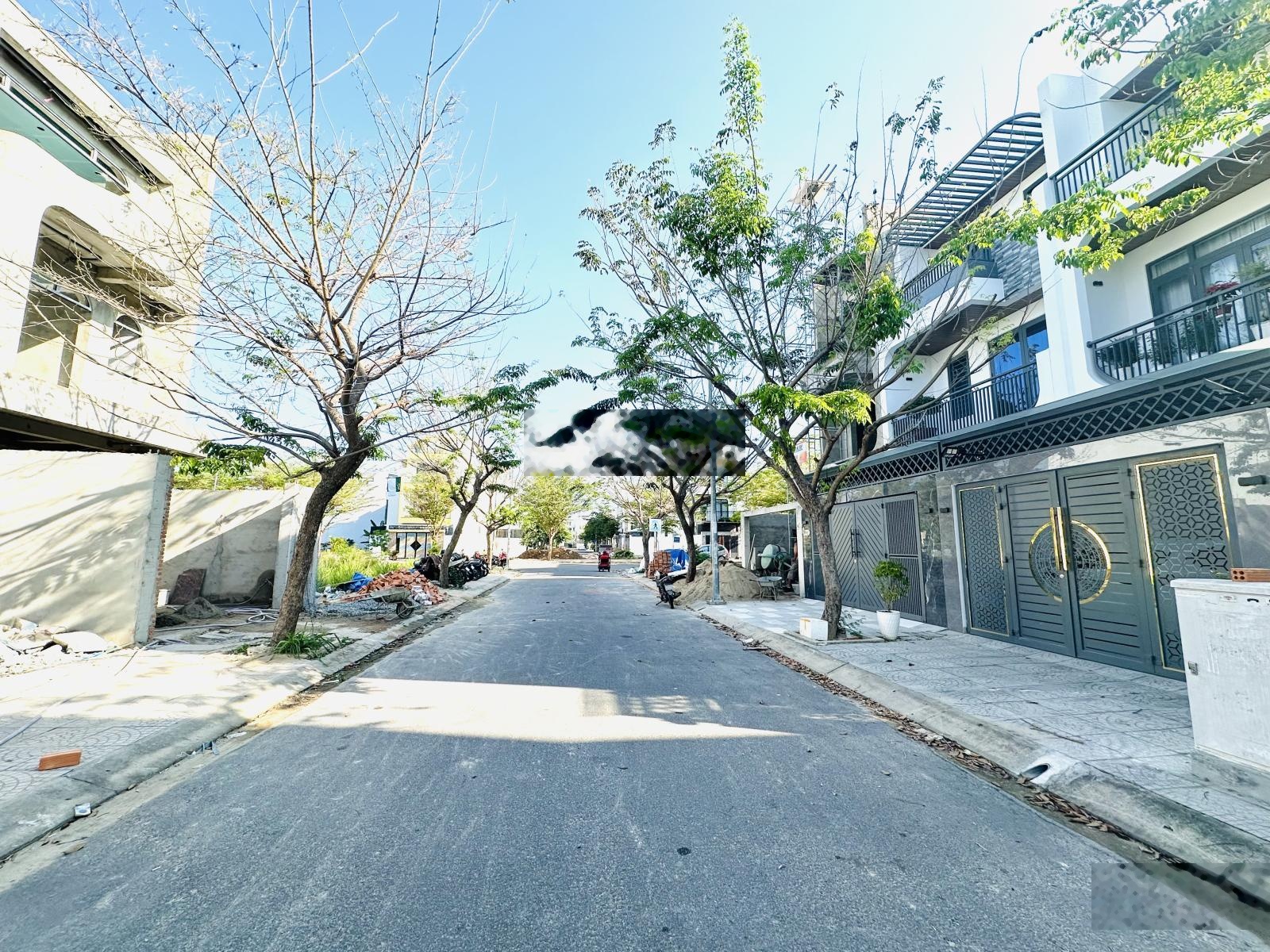 Đường thông gói 5 thái hưng lô hướng đông bán nhanh 5.3 tỷ bao cọc