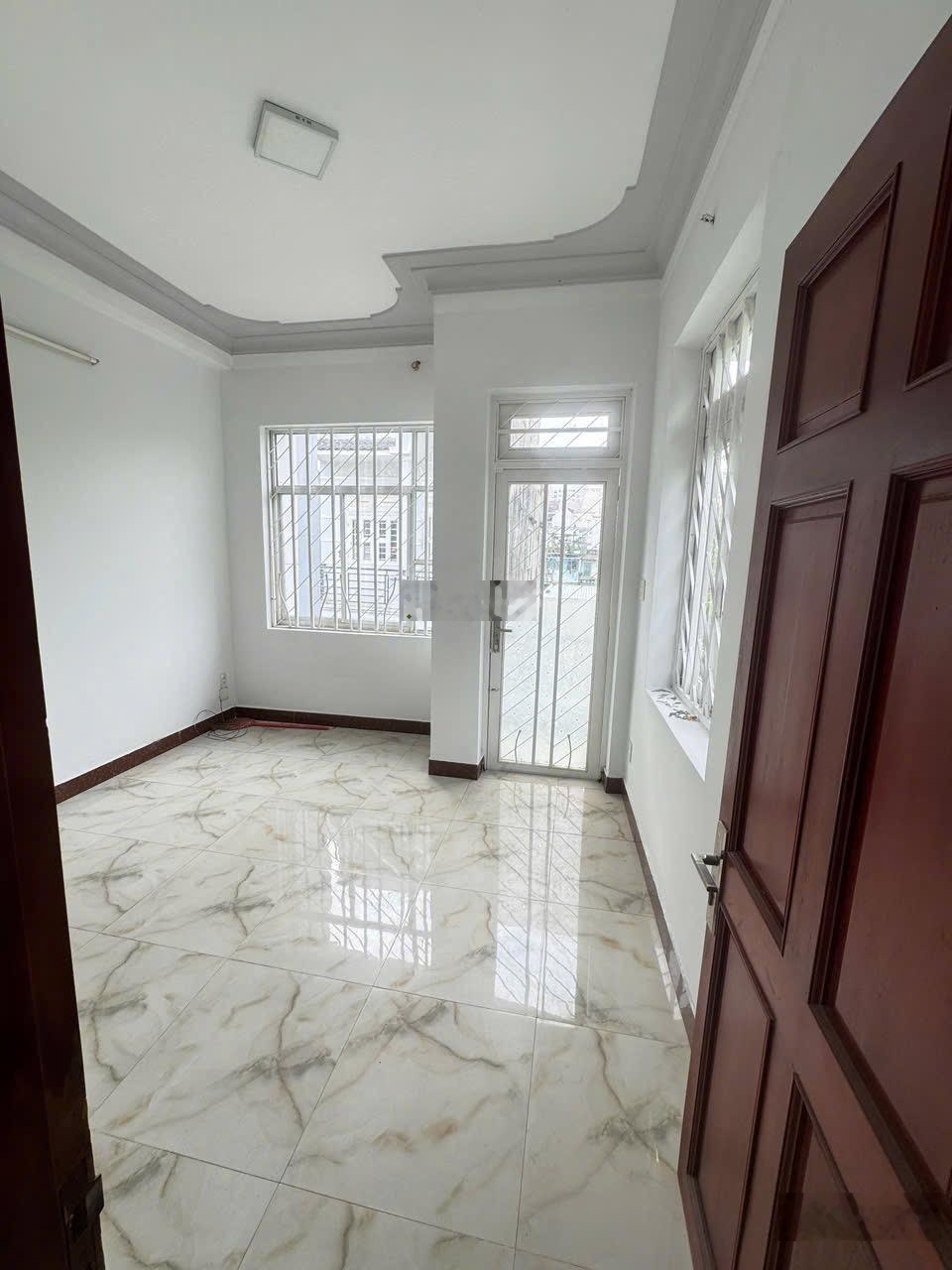 Nhà mới 2 tầng 78 m2 Linh Đông chỉ 4,8 tỷ hoàn công đầy đủ
