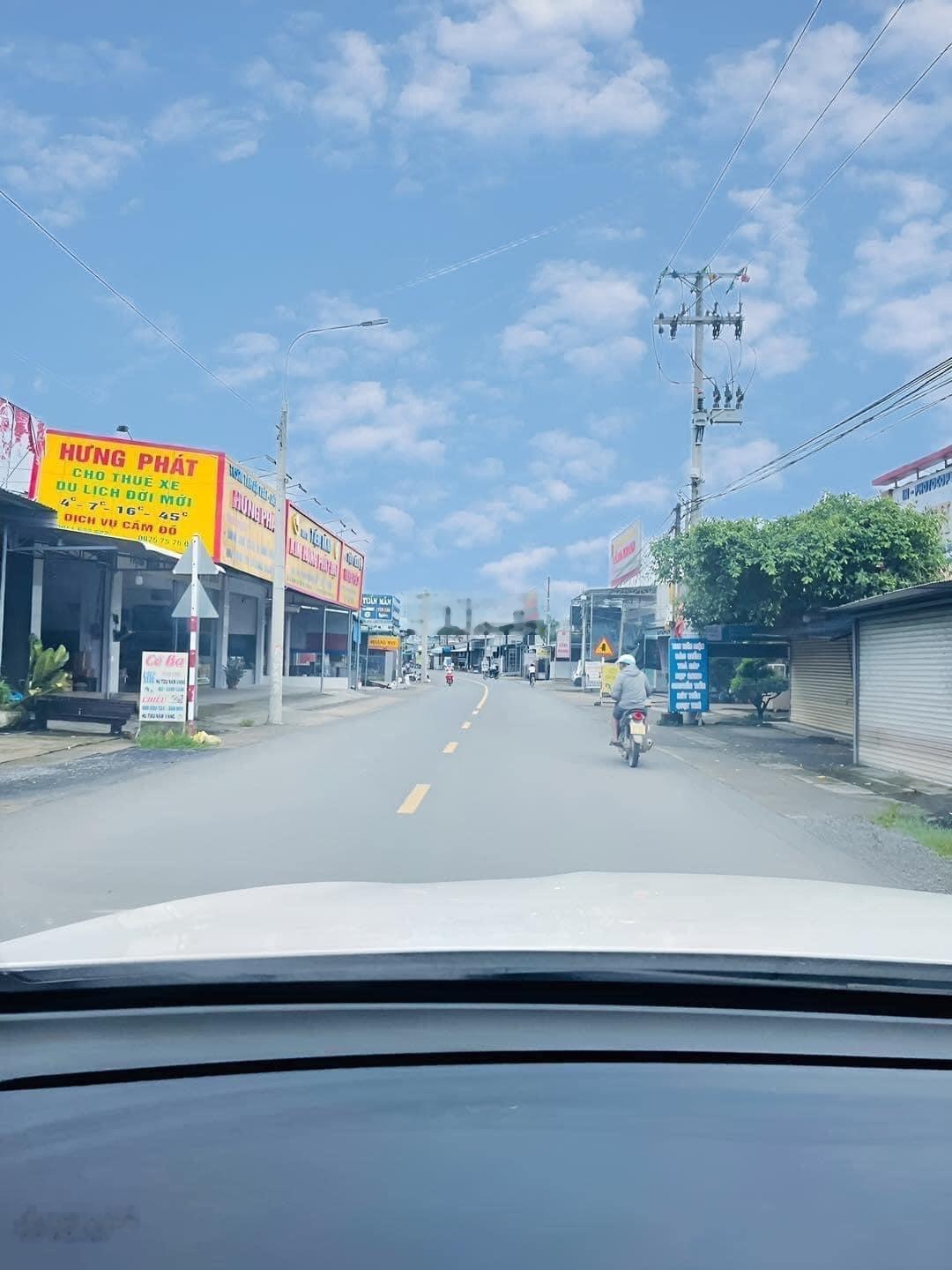 Nhà mặt tiền kinh doanh Tân Phú - Đồng Nai