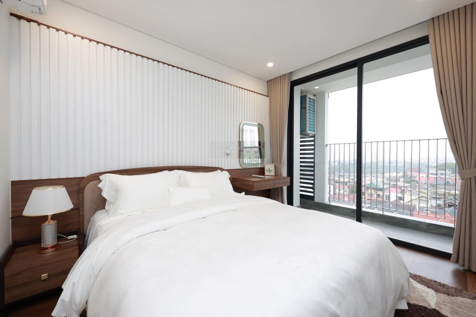 Bán căn góc 3PN 97m2 view hồ tầng đẹp. Giá đầu tư
