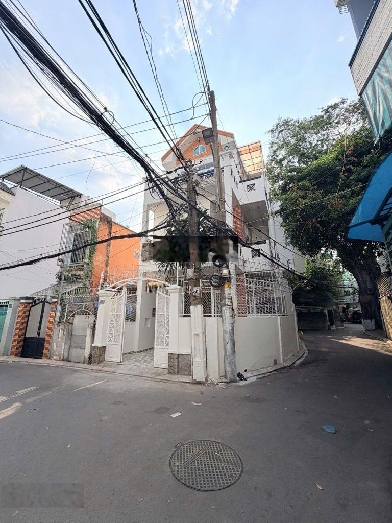 Nhà cũ 5*19m - 96m2 - Hẻm xe tải Lê Quang Định - ô tô ngủ nhà