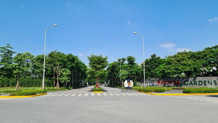 Chính chủ cần bán căn xẻ khe Gamuda Diện tích 133.5m2 *4 tầng. Nhà thô, giá: 40.5 tỷ.