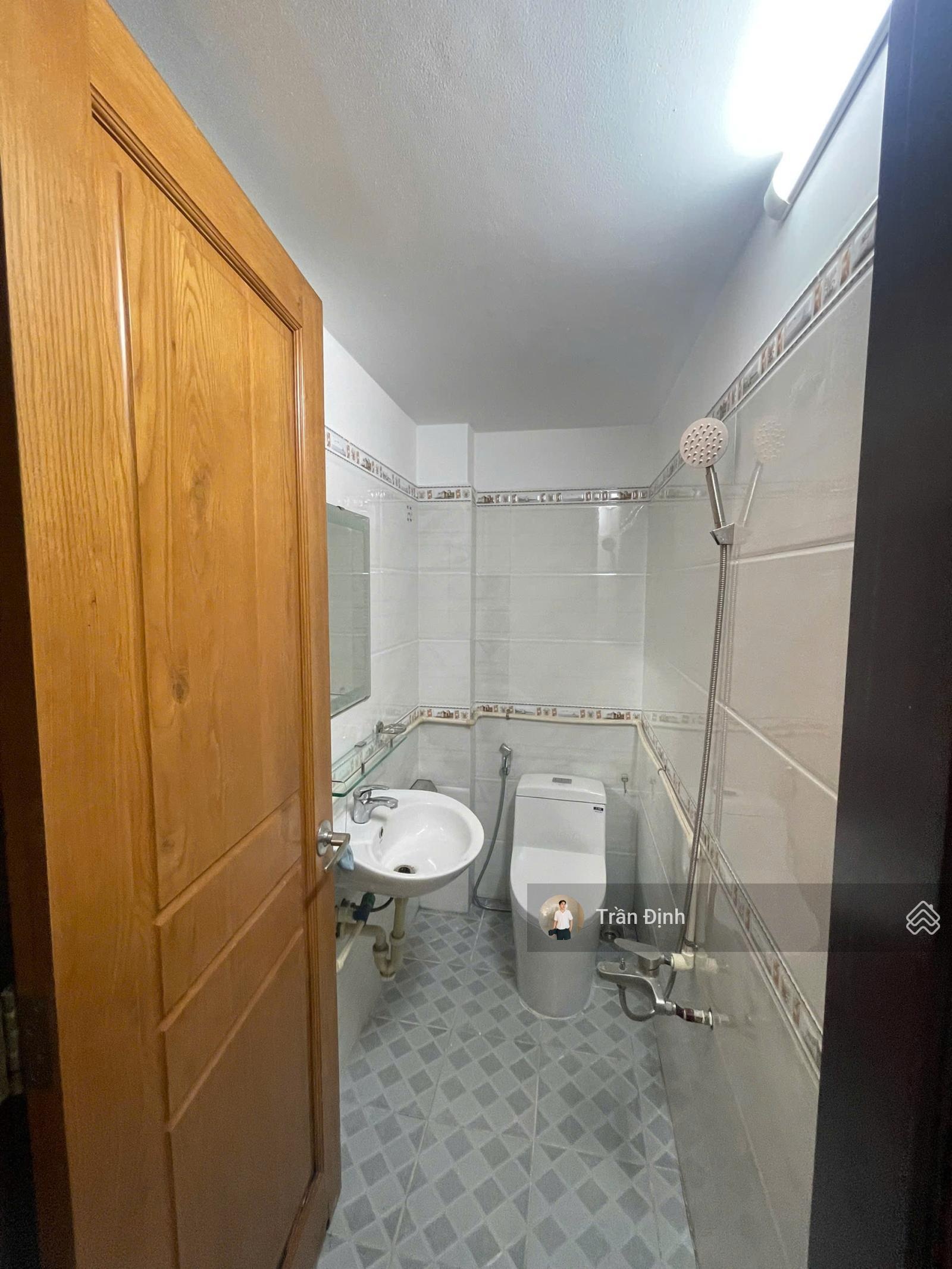 Bán nhà 4 tầng hẻm xe hơi quay đầu Bùi Đình Túy - Kế bên Bờ Kè Rạch Xuyên Tâm - Sẳn dòng tiền 22tr.