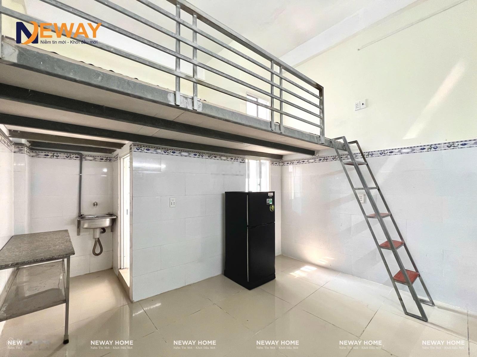 Phòng trọ sinh viên giá rẻ, gần các trường ĐH lớn tại Tân Bình, gác cao 2m, có thang máy, BV 24/24