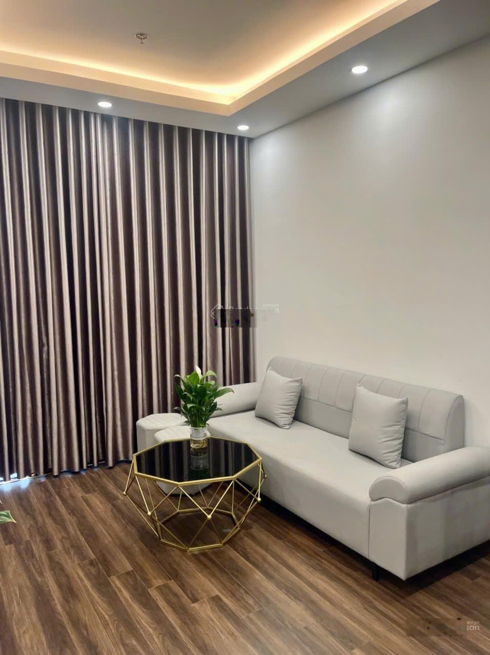 Chính chủ cần bán căn 2 ngủ 2wc Hoàng Huy Commerce - full nội thất - giá thoả thuận