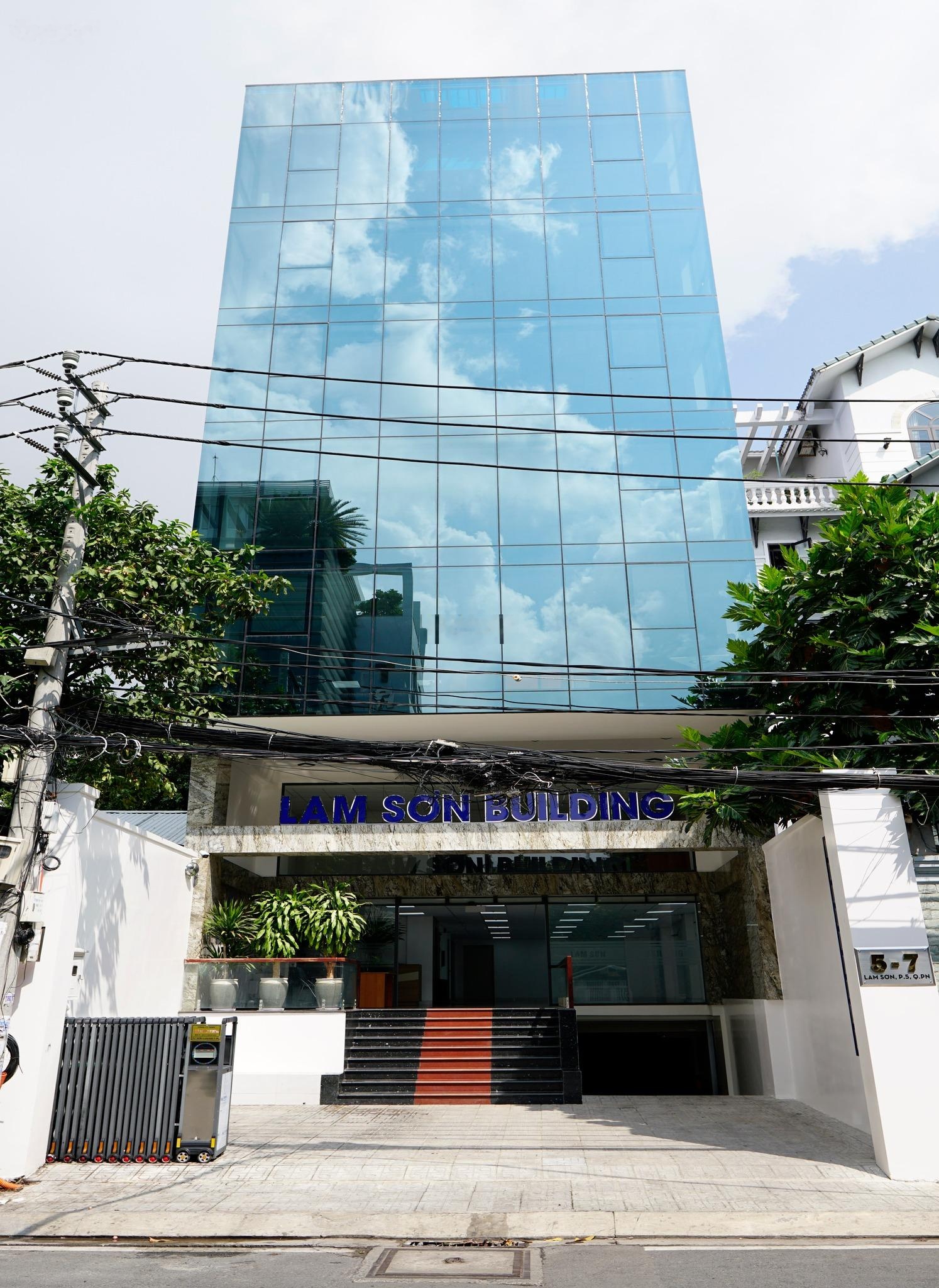 Cho thuê văn phòng Bình Thạnh - Ngay đường Điện Biên Phủ, 75m2 chỉ 9$/m2 bao pql, view mặt kính
