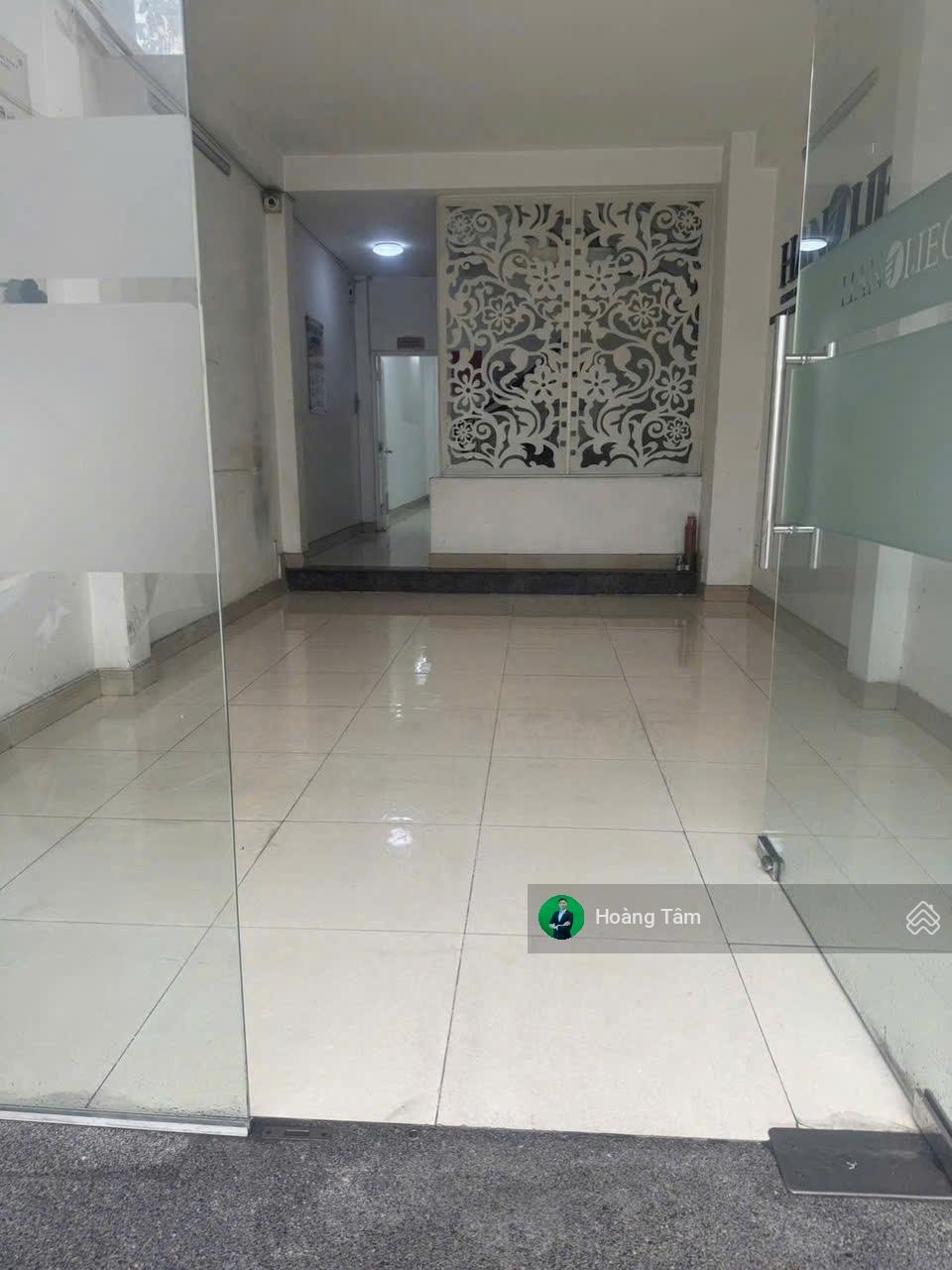 Bán nhà Mặt tiền Hồng Hà, gần sân bay Tân Sơn Nhất, Tân Bình, DT: 3.6x18.6m, 4 lầu, giá nhỉnh 15 tỷ
