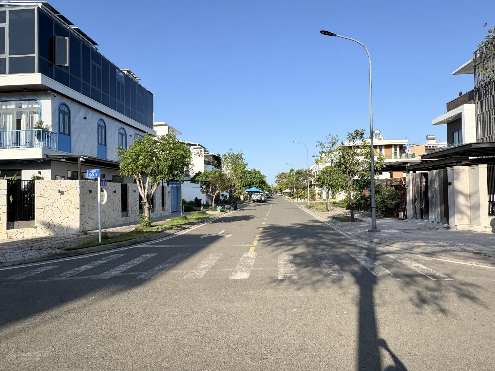 Hàng hiếm - biệt thự gói 2 Mỹ Gia Nha Trang vị trí đẹp: Đường số 7 rộng 16m khu đô thị Mỹ Gia