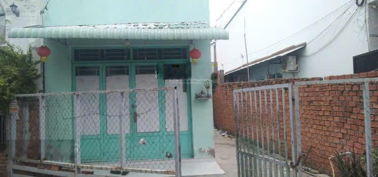 Bán nhà mặt phố Đường 11, Phú Xuân, Nhà Bè 117,6m2 giá 6,5 tỷ giá rẻ hiếm có
