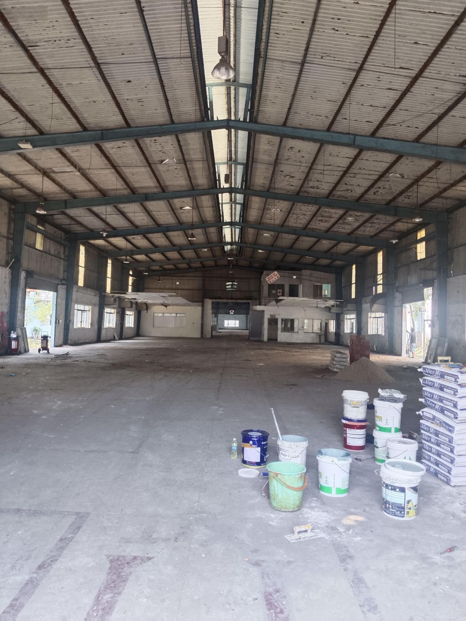 Bán Đất Và Nhà Xưởnng DT 140x120=16515m2, Có 2000m2 Nhà Xưởnng, Giá 97 Tỷ