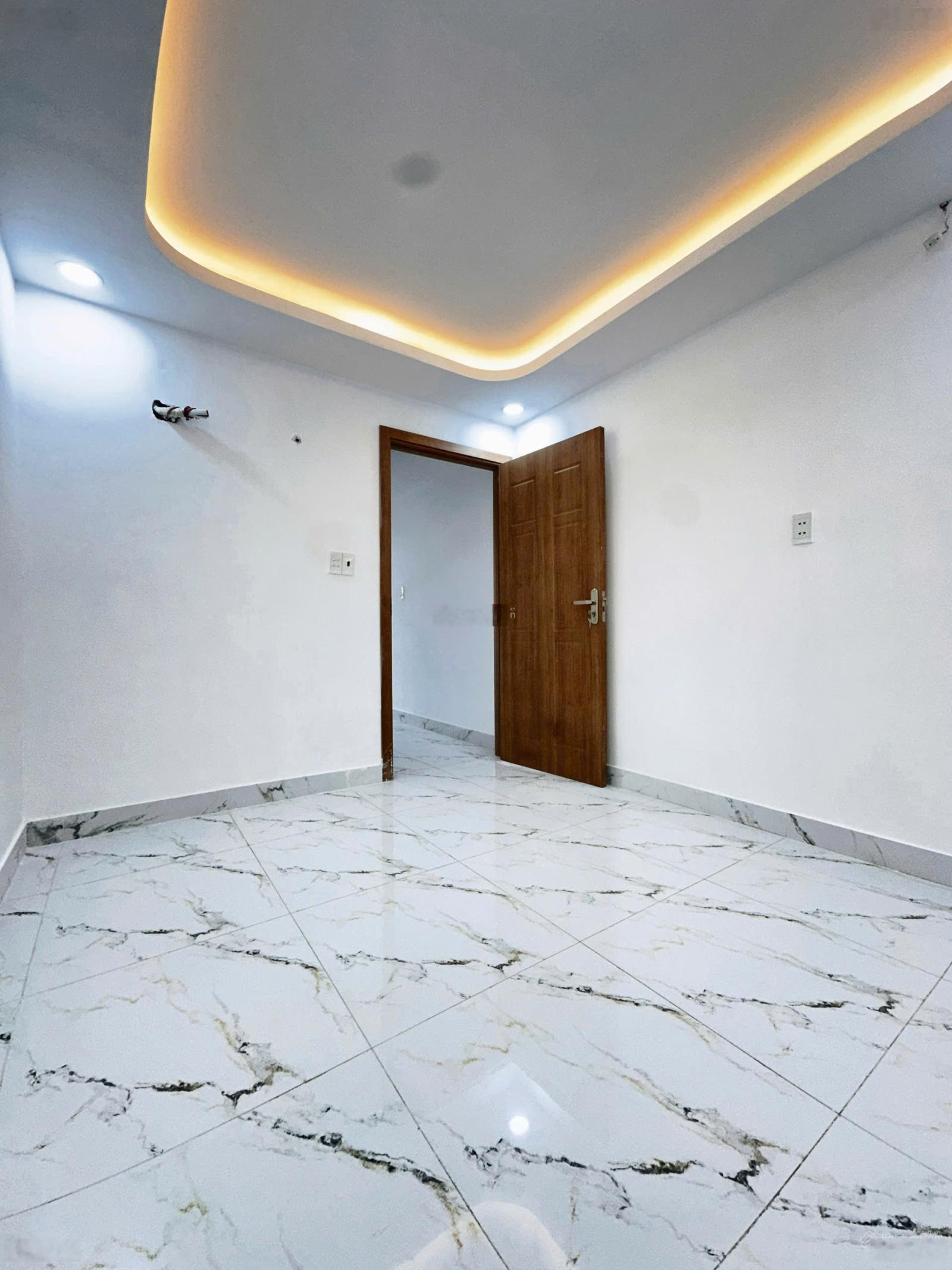 Còn 1 căn duy nhất bán nhanh trong tháng nhà 1 lầu mới 100% thổ cư, ngay chợ bà hom,bình tân
