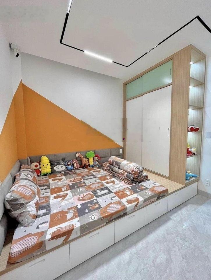 Chính chủ bán gấp nhà ngay chợ BỜ NGỰA, đường HƯNG NHƠN, đang cho thuê 14 tr/tháng, giá 760 triệu