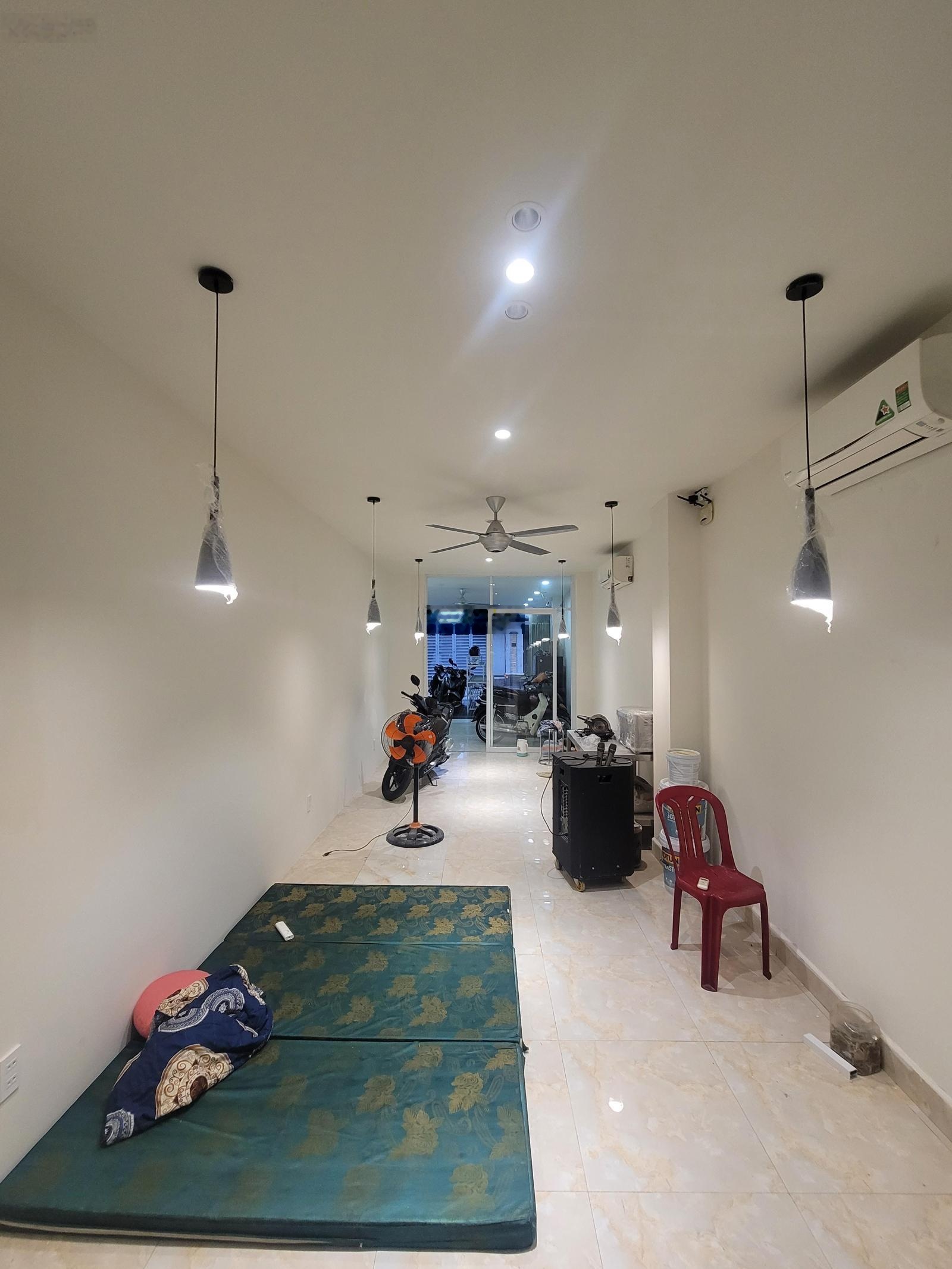 Xuất cảnh bán gấp - Bán nhà Bùi Đình Túy 157.3m² 2 tầng - 22 tỷ