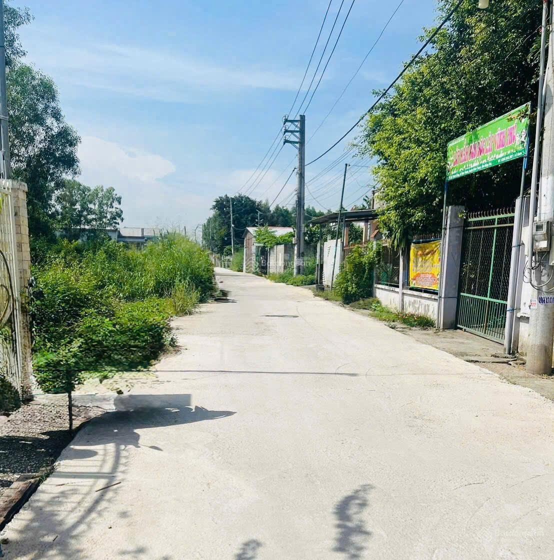 Bán đất Vĩnh Thanh, Nhơn Trạch. Dt 490m2, có 100m2 thổ cư, giá tốt, vị trí đẹp, lh ngay hôm nay