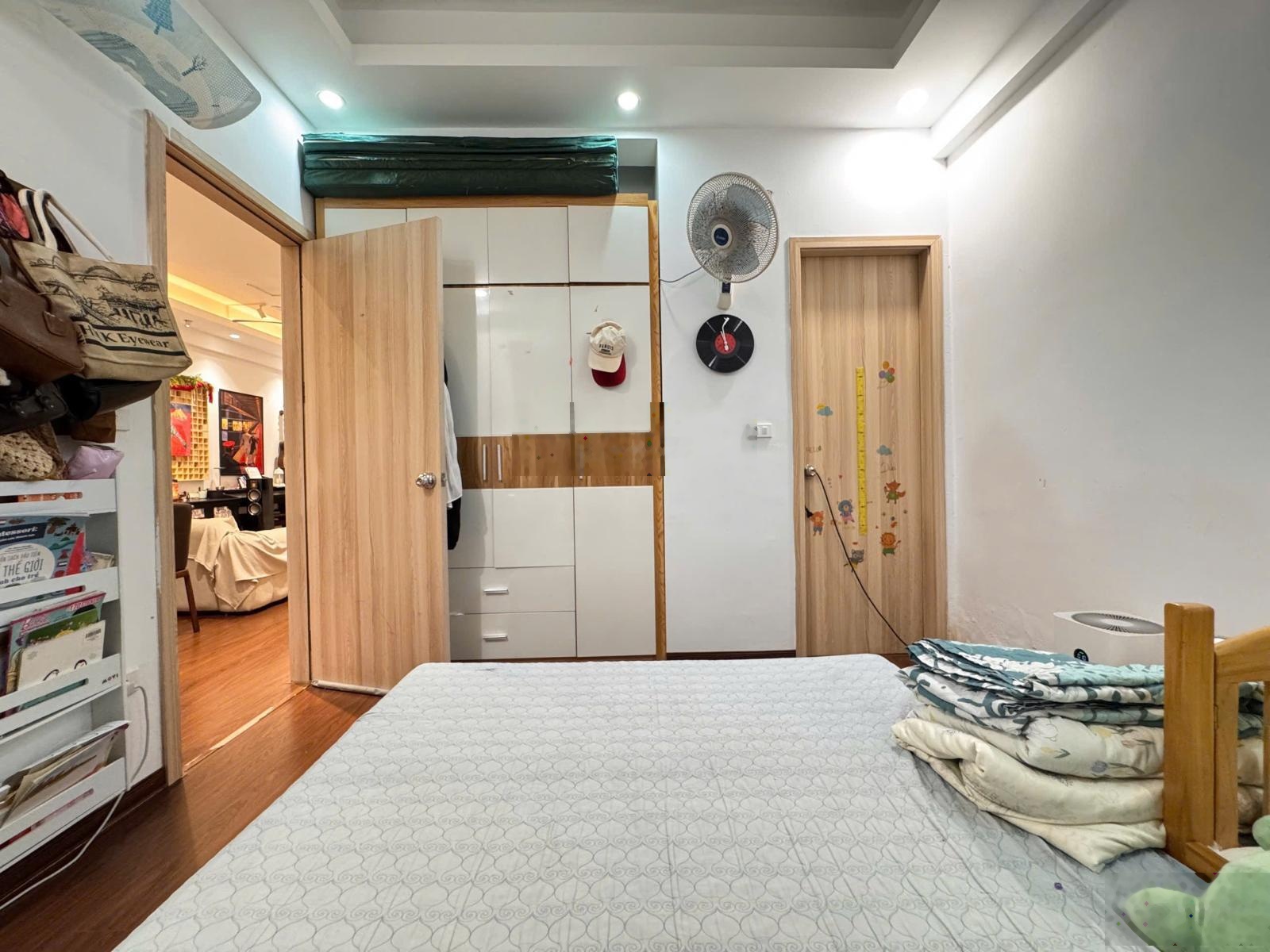 Bán căn 2 ngủ , HH02C 5 Toà mới KĐT Thanh Hà, Hà Đông, Ban công đông nam, Lh 0985655806