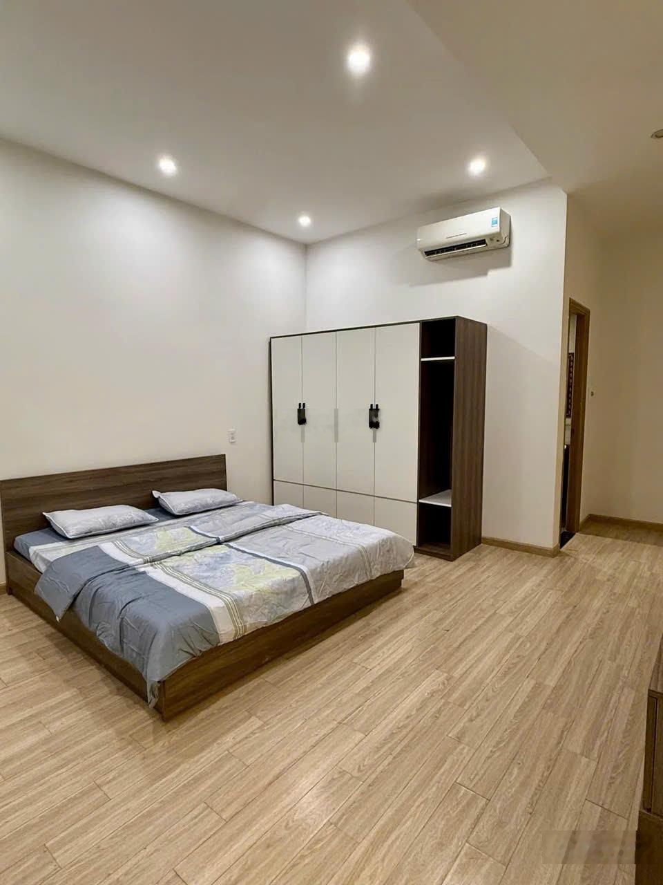 Lô góc 2 mặt tiền sát phố đi bộ bạch đằng - 160m - mt 10m - nhà 3 tầng - siêu hiếm