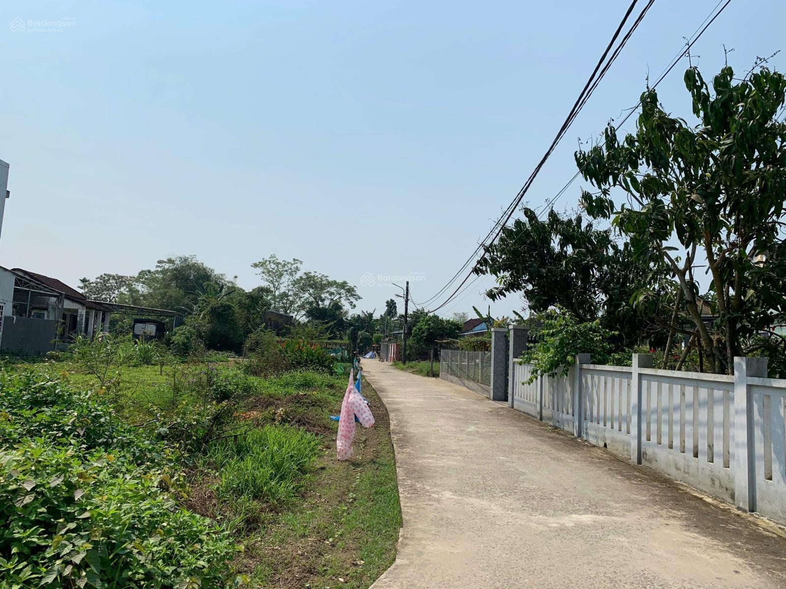Bán đất view sông - cách sông có vài bước chân.