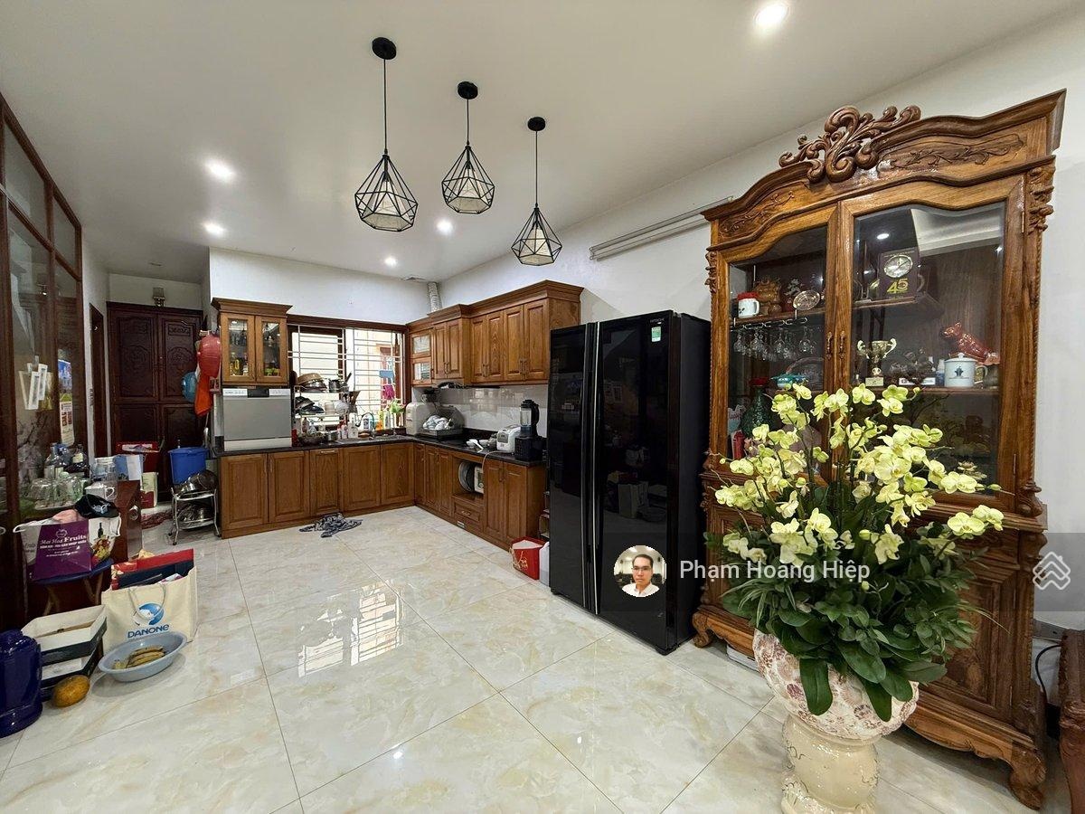 (BTMC)Mặt phố Vũ Hữu - 105 m2 - Mặt tiền vàng 6m-Gara 4 ô tô- Kinh doanh - toà Vp- Nhỉnh 35 Tỷ
