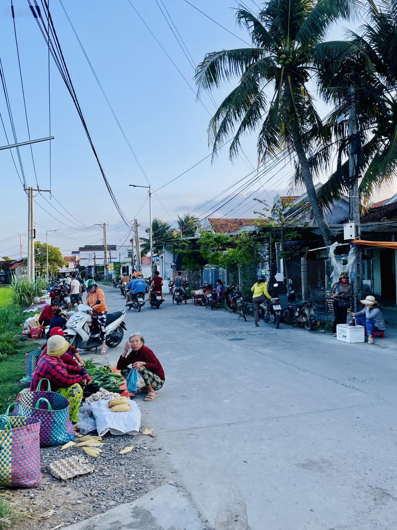 Bán lô đất đẹp nằm ngay chợ Chiều Phường Ninh Hoà - Khánh Hoà