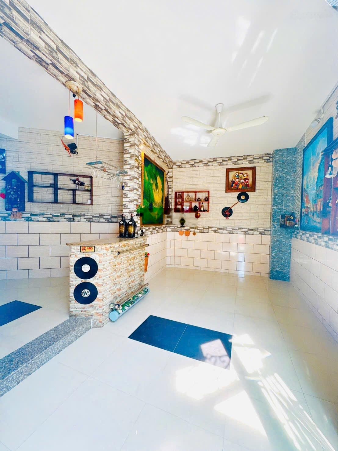 Ngay Bình Trị Đông-40m2-2 Tầng 2 Phòng Ngủ-Không Lộ Giới-Đường Xe Hơi Thông Chỉ 3,3ty
