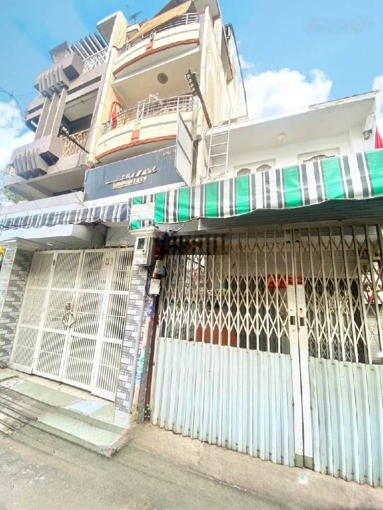 Bán nhà đẹp đường Hàn Hải Nguyên, P8, Q11