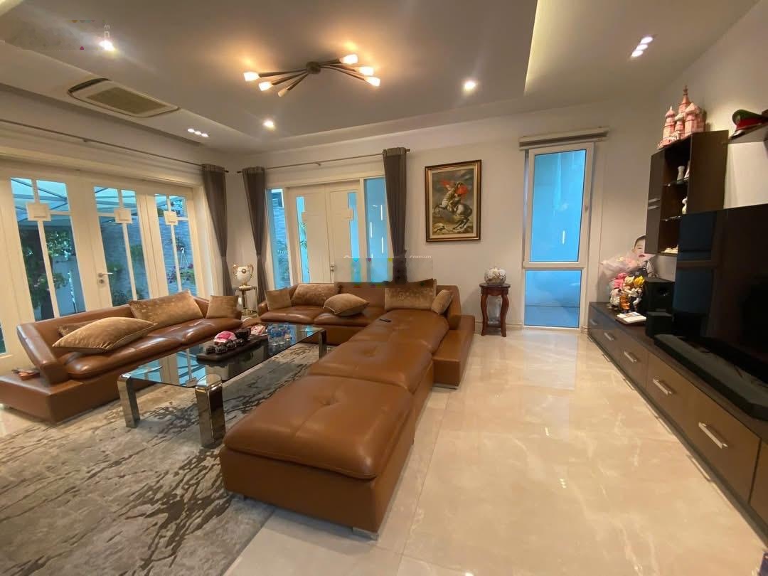 Bán biệt thự Vườn Đào - Lạc Long Quân: 230m2, 6 tầng lô góc, MT 22m. Giá:145tỷ. LH: 0888999766