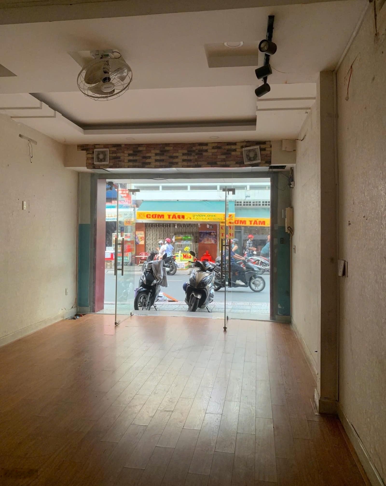 Nhà 3 tầng, mặt tiền, Trần Khắc Chân, Tân Định, Quận 1, sử dụng: 120m2, có vỉa hè