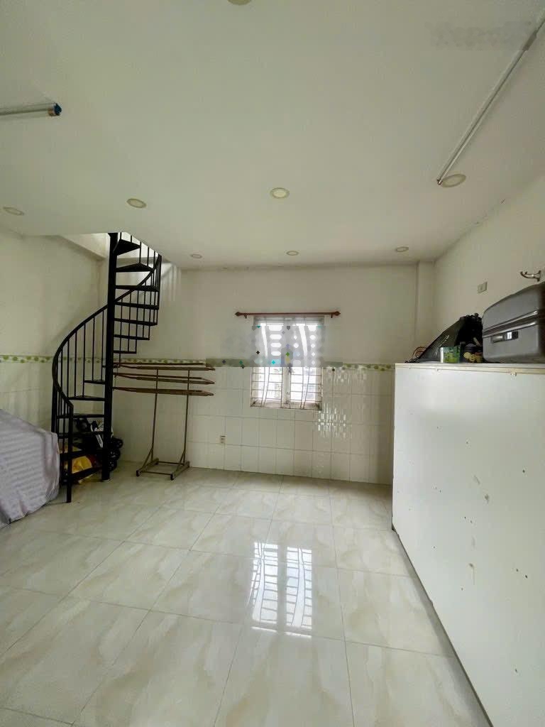 Nhà 4 tầng ngang 5m 71m hẻm xe tải 8m khu dân trí cao 6.1 tỷ bình tân