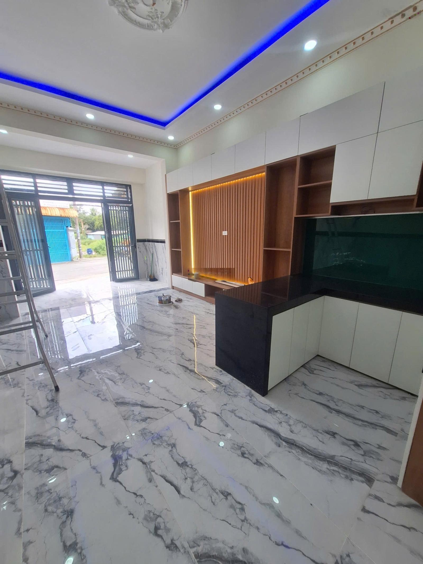 Bán nhà mặt tiền đường kinh doanh, 4m x 15m sổ hồng riêng, Thới Tam Thôn, Hóc Môn giá 4,3 tỷ