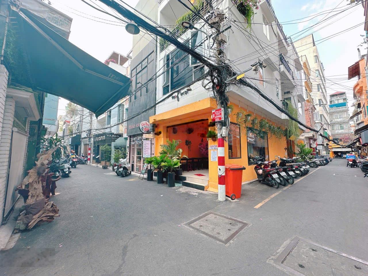 Hàng hiếm! Bán nhà hẻm xe hơi Nguyễn Trãi, P. Bến Thành| DT: 4,2x 24m | 3 tầng, thang máy