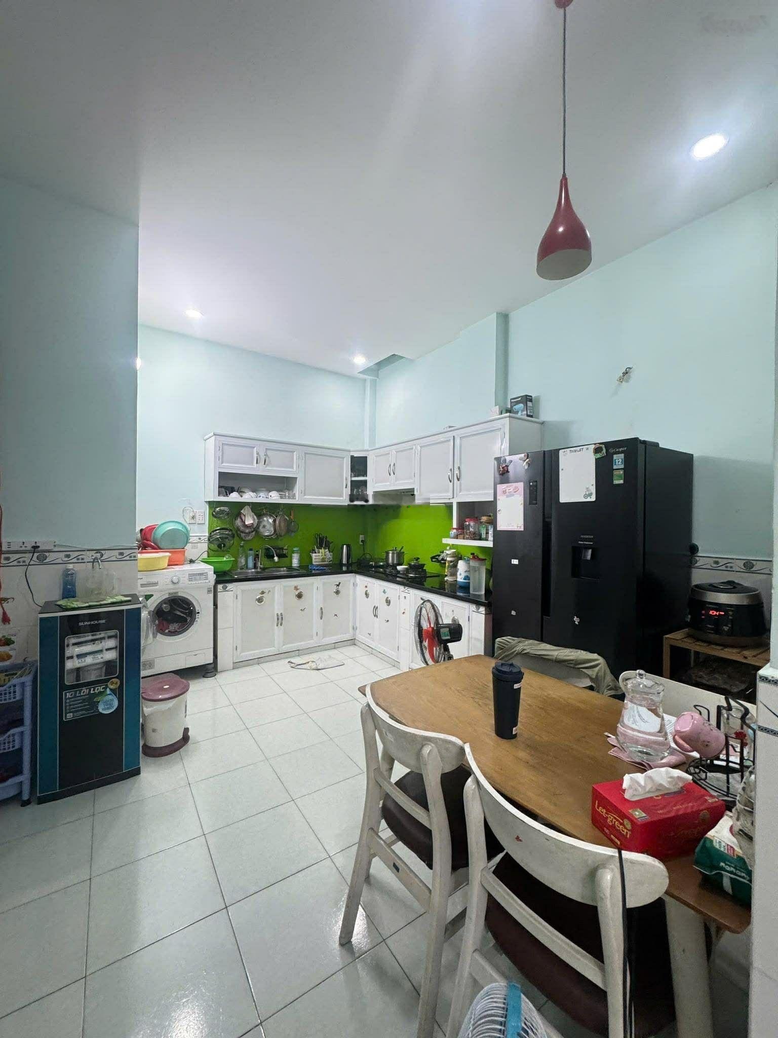 Bán nhà ở ngay 40m2, 2PN, SHR nở hậu Trung Mỹ Tây 2A, gần chung cư Quân đội Trung Mỹ Tây chỉ 3x tỷ
