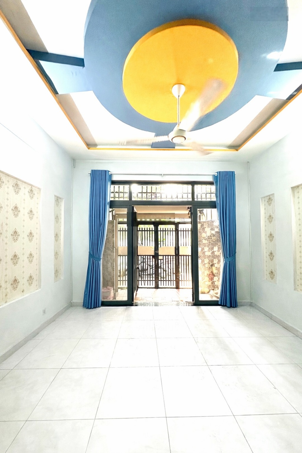 Nhà chính chủ Hiệp Bình, 1 trệt 1 lầu, gần chợ, trường học, các tiện ích xung quanh, hoàn công đủ