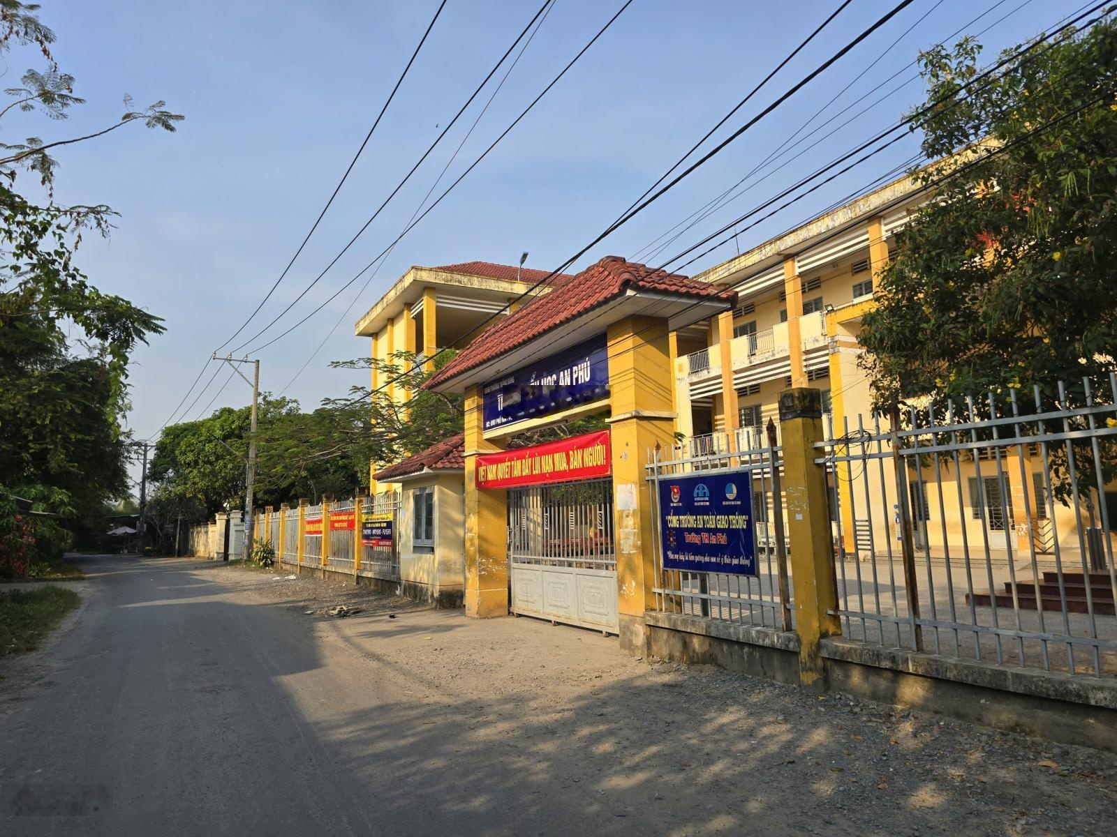 Làm việc chính chủ (5x25) thổ cư ngay trung tâm P.Trảng Bàng, Sổ riêng Gần KCN, chợ, trường