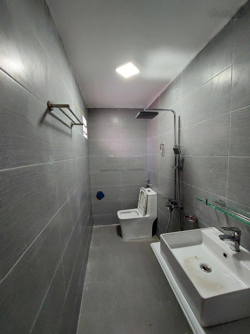 Nhà mới 5 tầng 32m2 nở hậu đại cát, thượng cát 5,x tỷ