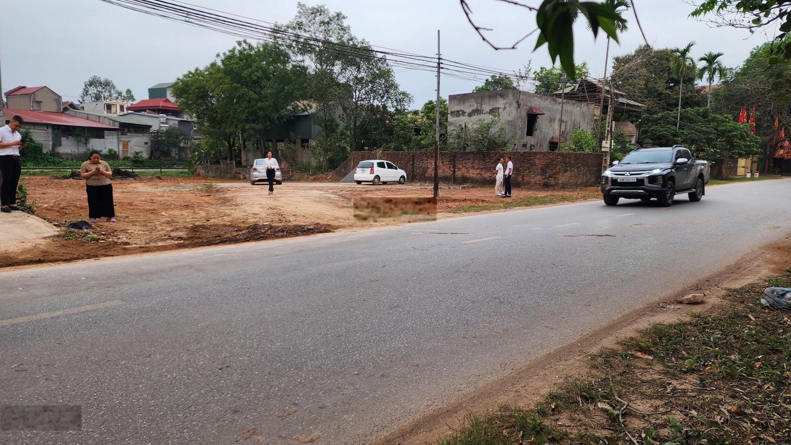 Chính chủ cần bán 1237m2 đất thị trấn Kép