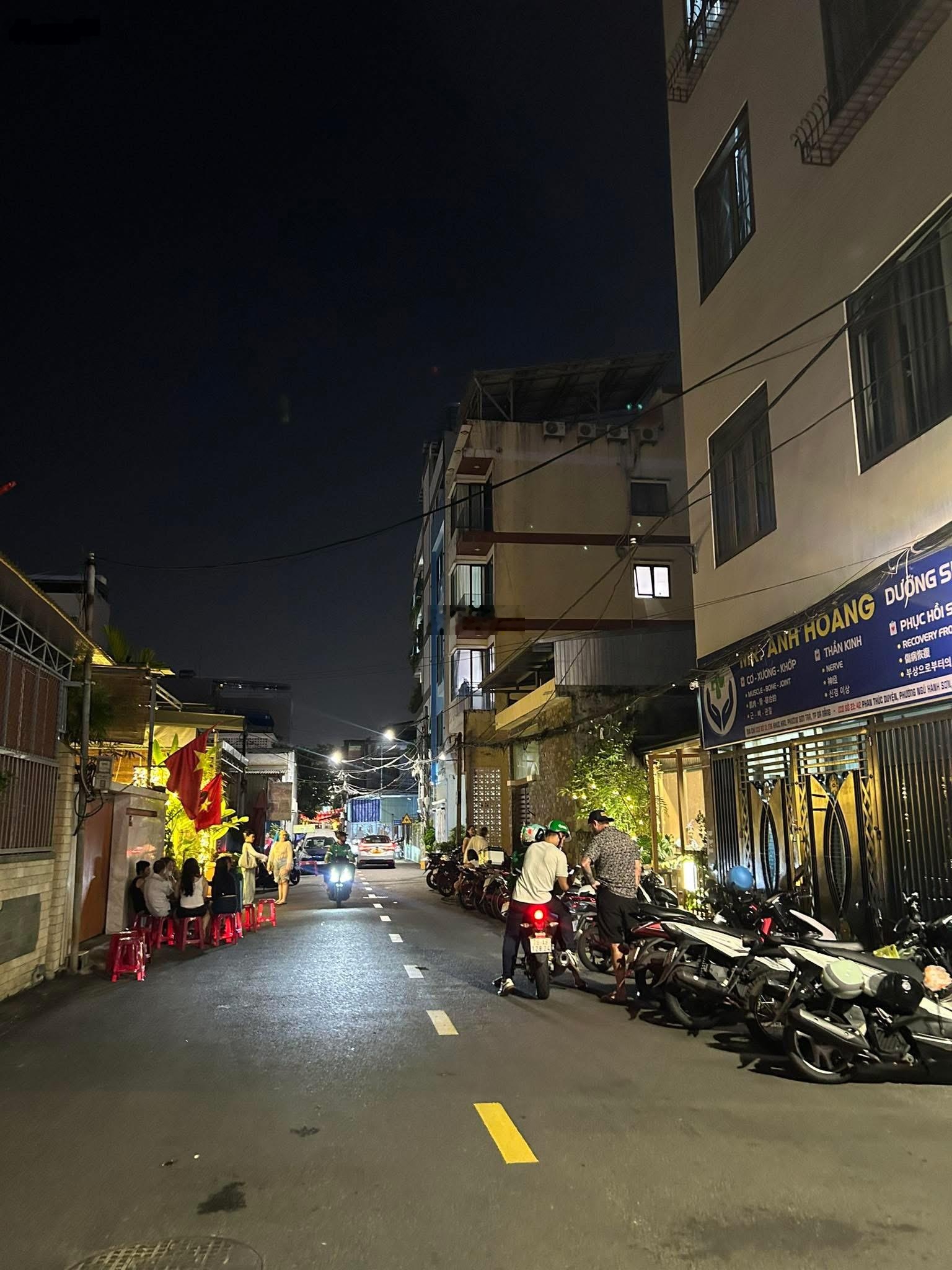 Lô góc 2 MT Phan Thúc Duyện - đường nhựa 8m nhà 3 tầng 77m2 ngang 7m 12.4 tỷ