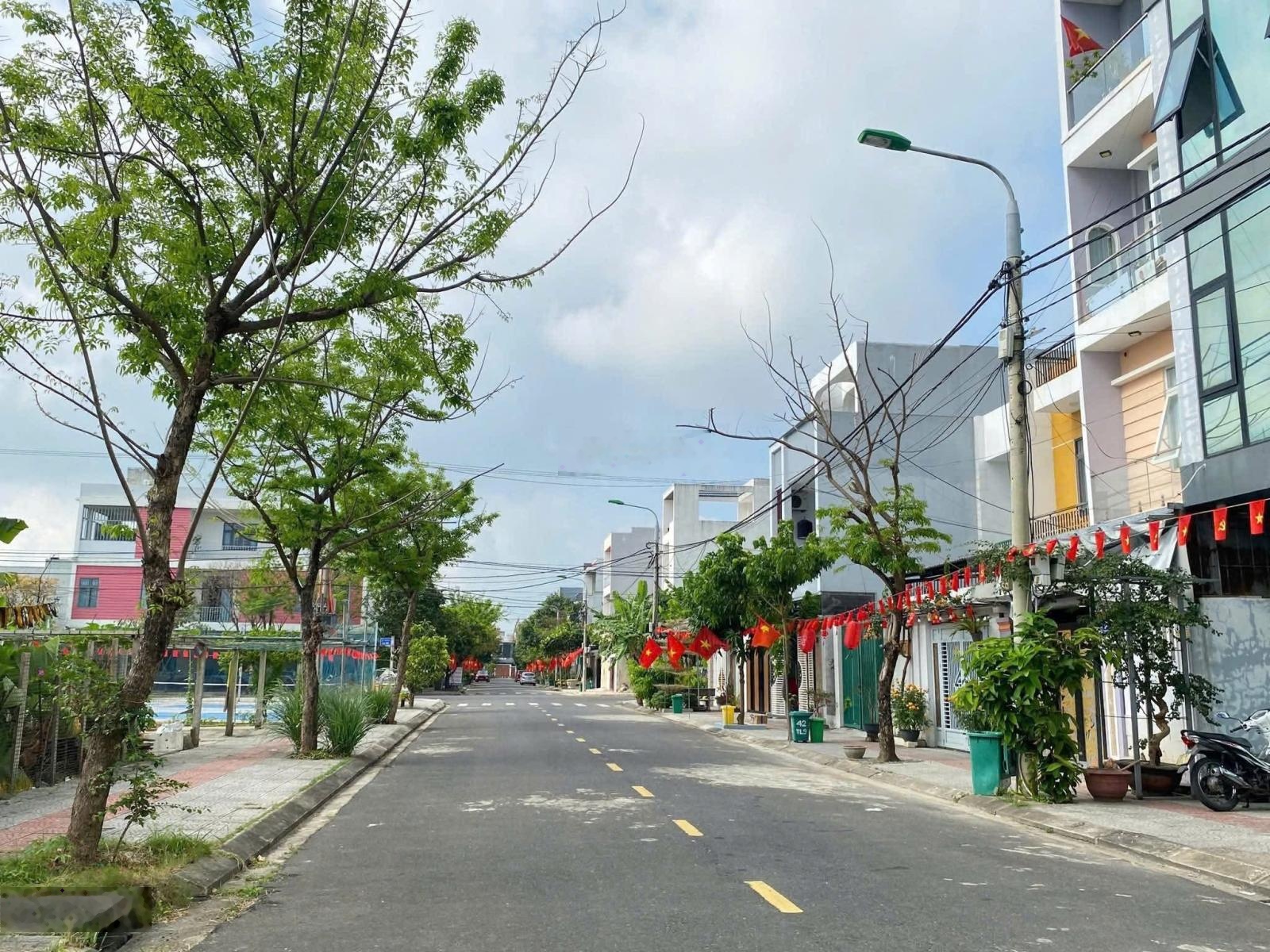Bán đất đường 7m5 thanh lương 9 , đối diện công viên