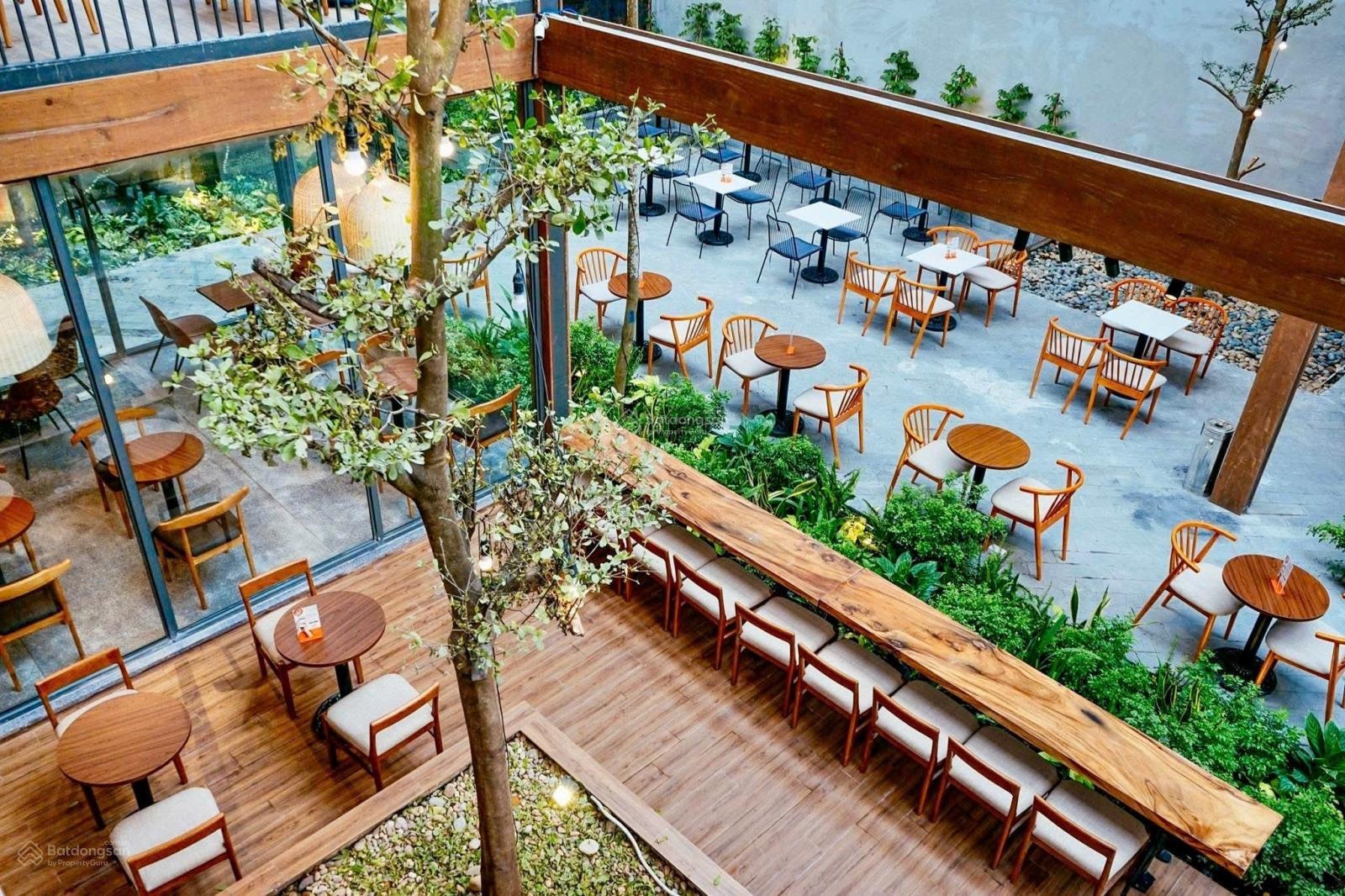 Cho thuê mặt bằng cao thắng, quận 10 - 20m x 45m - đối diện hà đô - 245triệu/tháng.