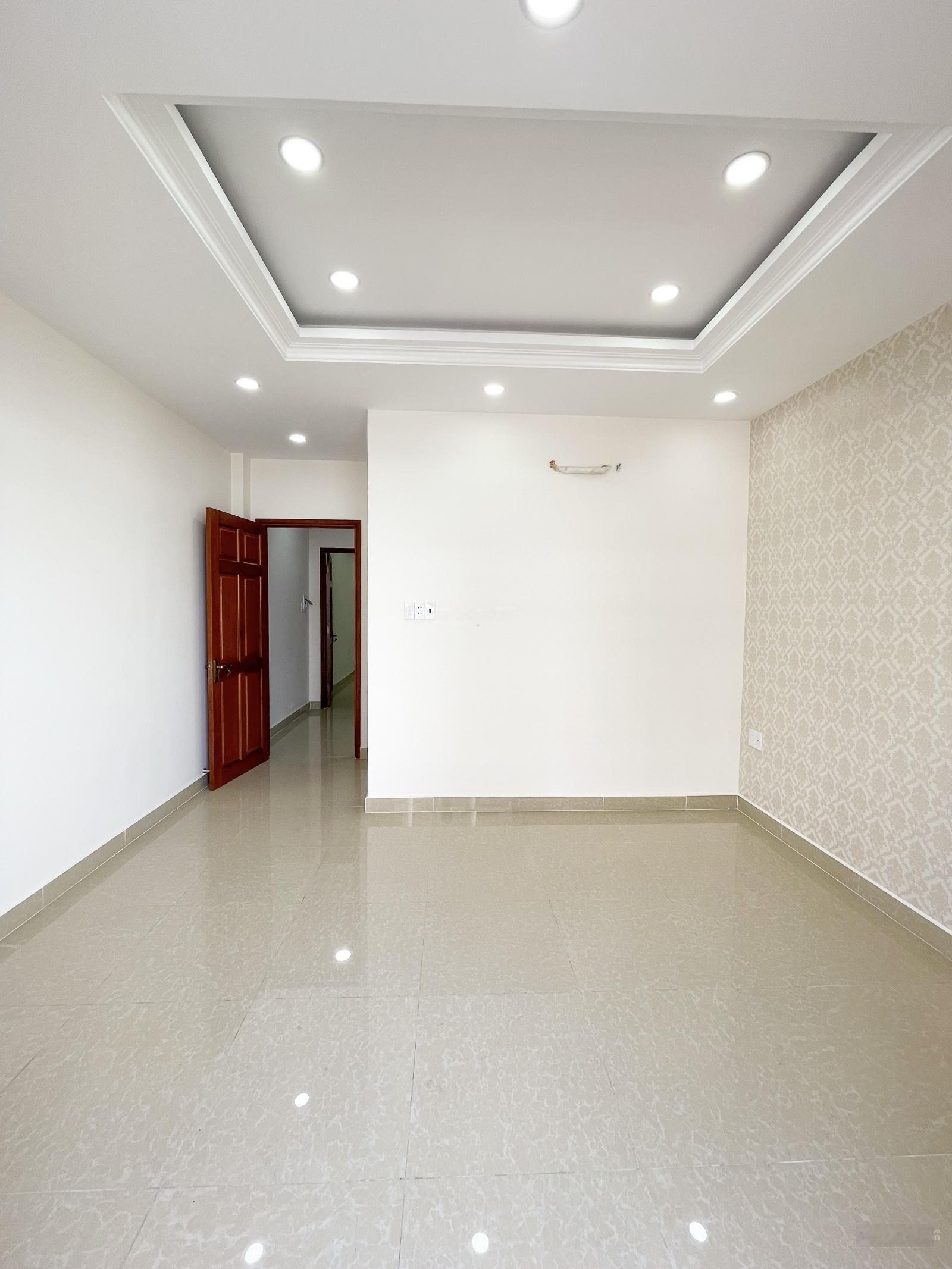 Nguyên căn đồng bộ 4 tầng - khu đồng bộ, đường rộng ô tô vào tận nhà, sát mặt tiền quốc lộ 13