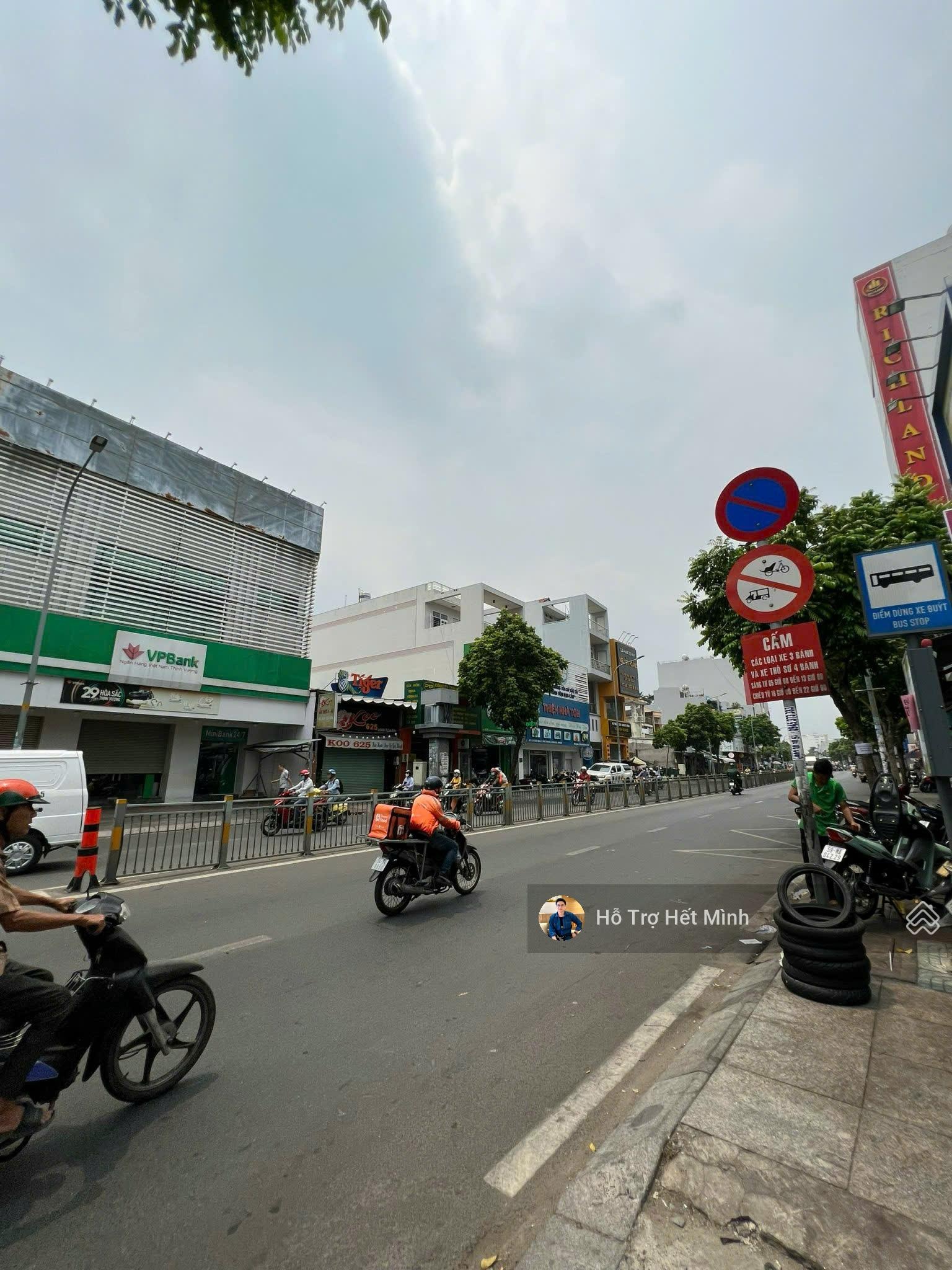 Toà Building Hầm 9 Tầng Mặt Tiền Hoàng Việt, Tân Bình (12x20m, H9 Tầng) HĐT: 300 Triệu/th - 65 tỷ