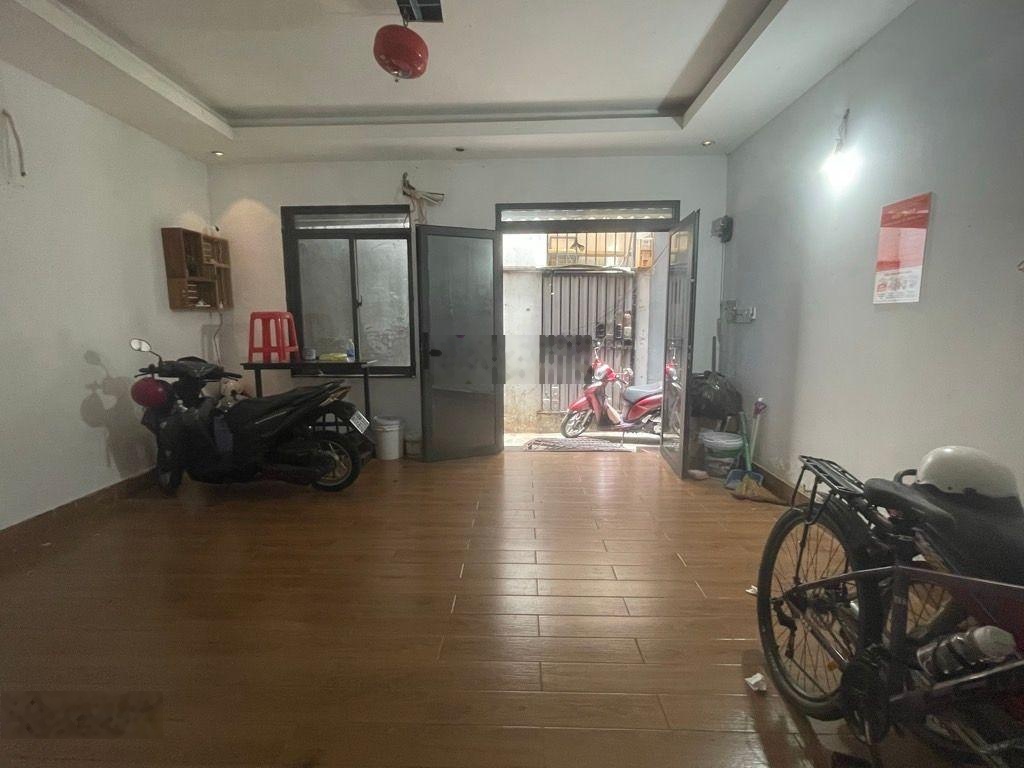 Đỗ Quang Đẩu, Bến Thành, Q1, 8,9 tỷ, 54m2, 4 tầng, 7PN, 8WC,gần Bùi Viện,dòng tiền 40tr/tháng