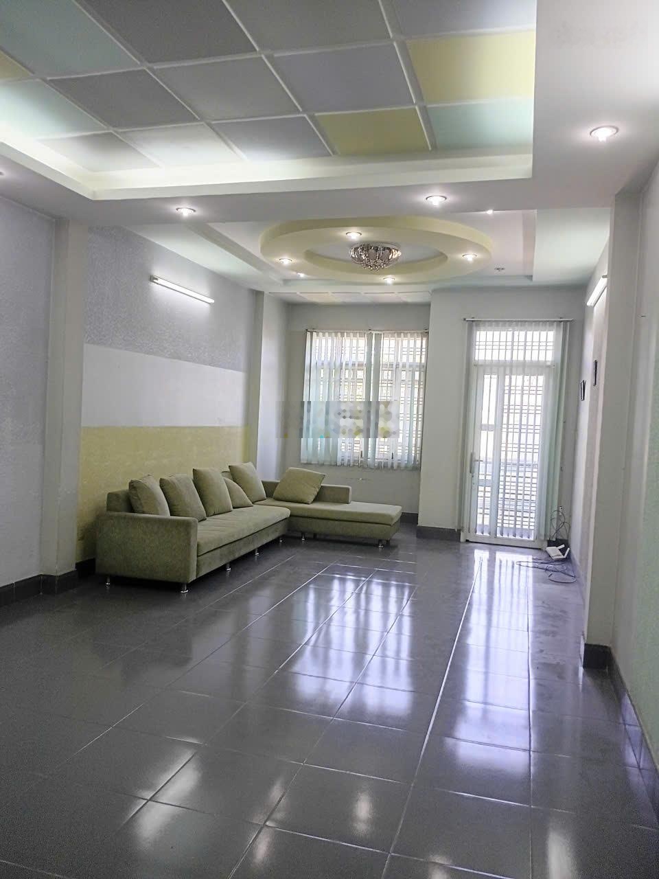 Bán nhà mặt phố tại 383 Đường Song Hành, 12 tỷ, 75.4m2 đẹp, nhiều tiện ích