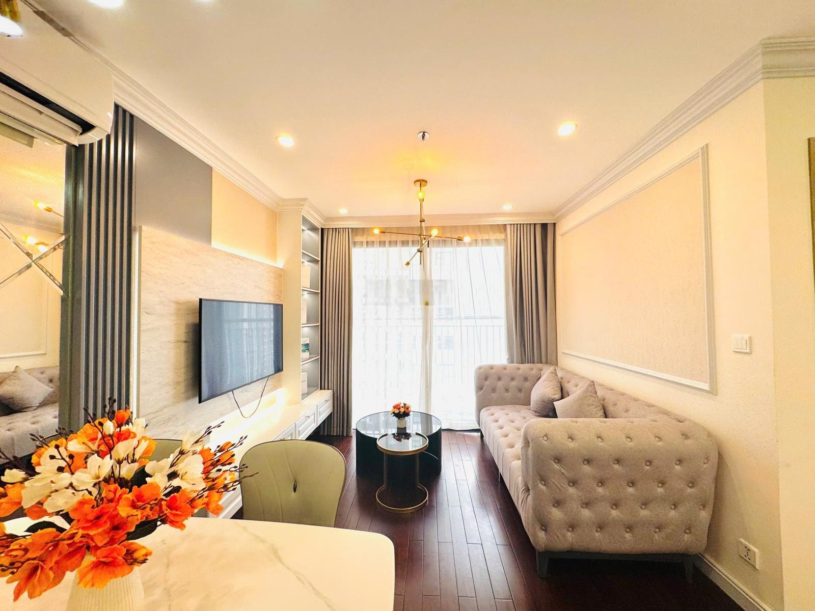 Cho thuê căn hộ 2PN1VS Full nội thất từ A-Z, View bể bơi siêu đẹp chỉ 7,5 triệu tại VHOCP