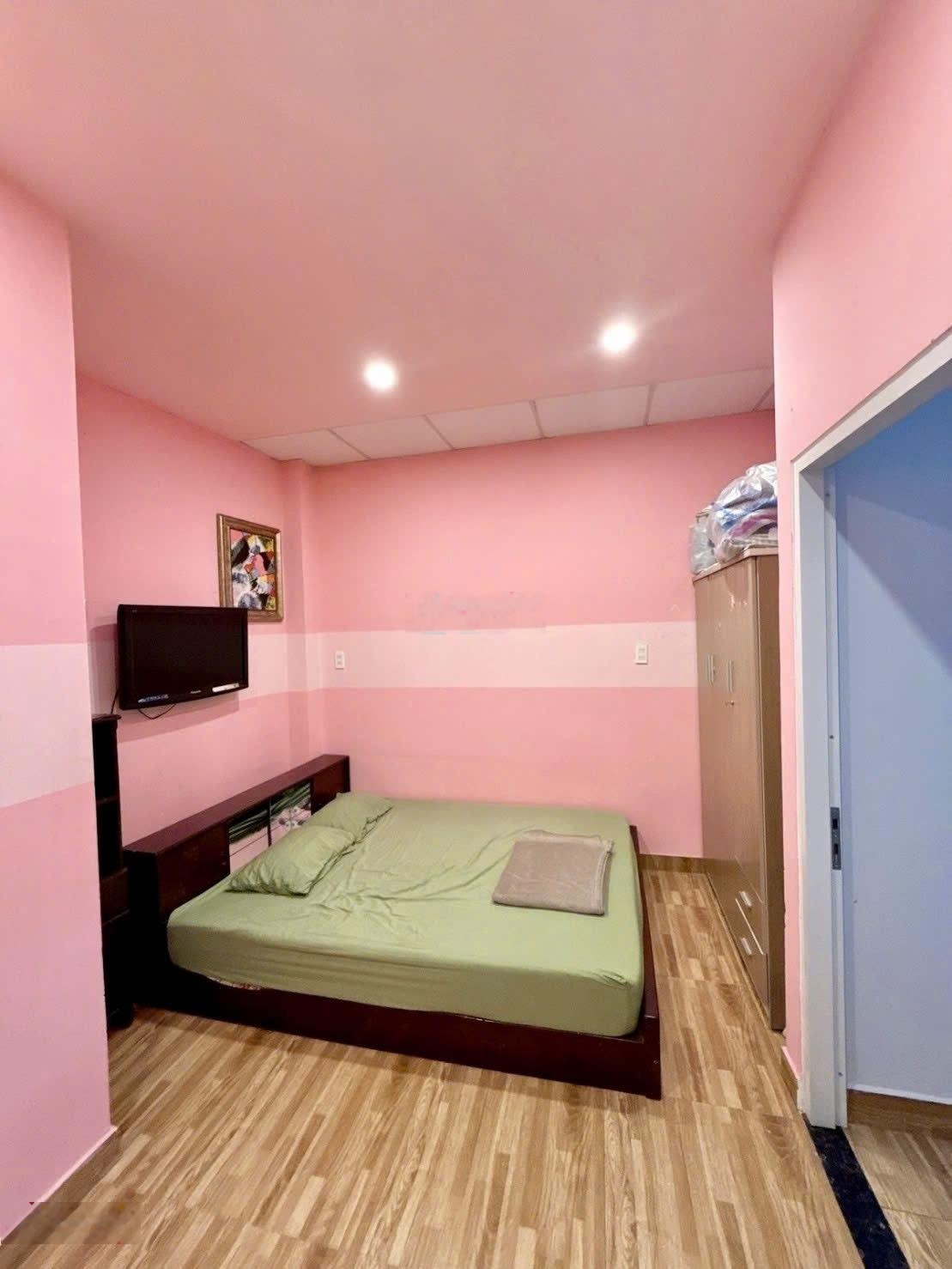 Lê Thúc Hoạch, Tân Phú hẻm oto 8m - giá 2,25 Tỷ - ngang 4m đẹp | Không lỗi phong thuỷ, đón tài lộc
