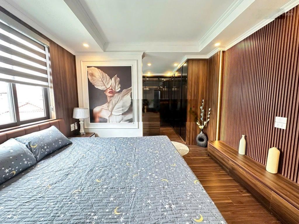 Doãn kế thiện 6 tầng ô tô vào nhà ba bước ra phố chỉ nhỉnh 14 tỷ
