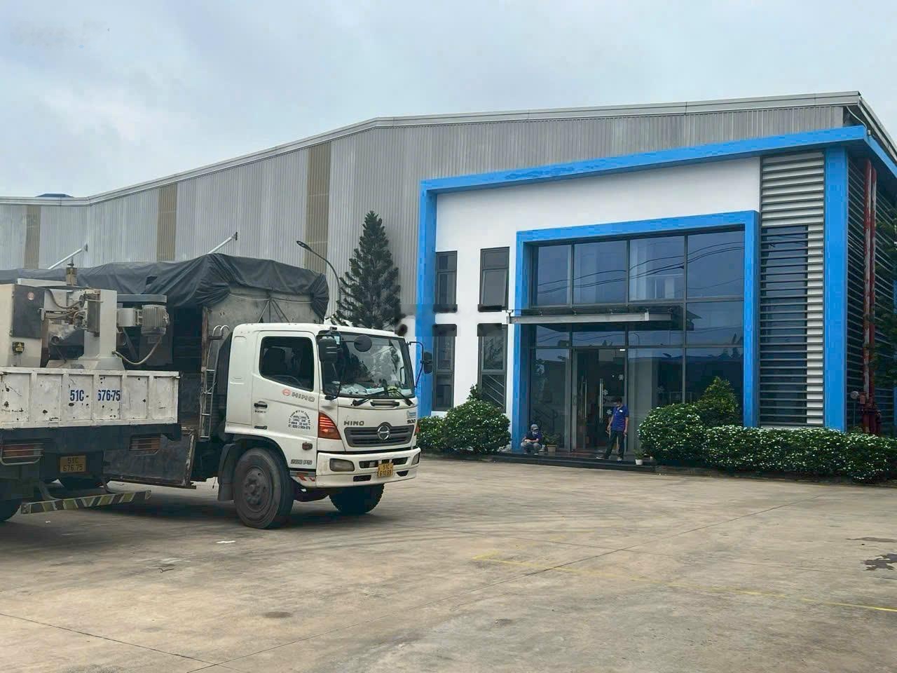 Mhà xưởng cho thuê đường TL769 diện tích 11400m2 giá 450 triệu/1 tháng liên hệ